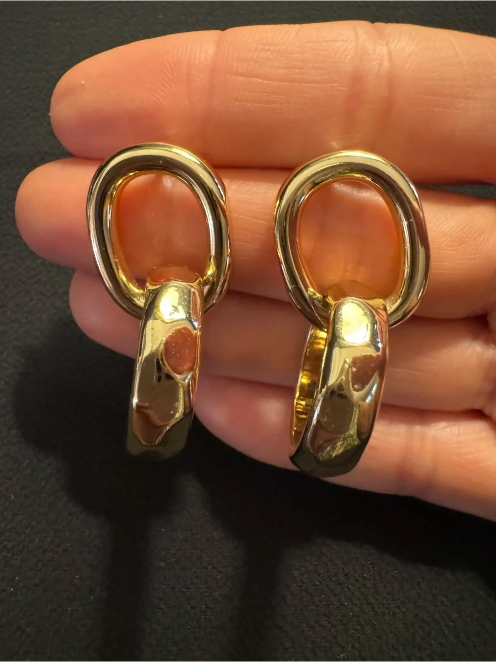 Chunky Gold Tone Interlocking Ring Statement Earrings - 18.12g